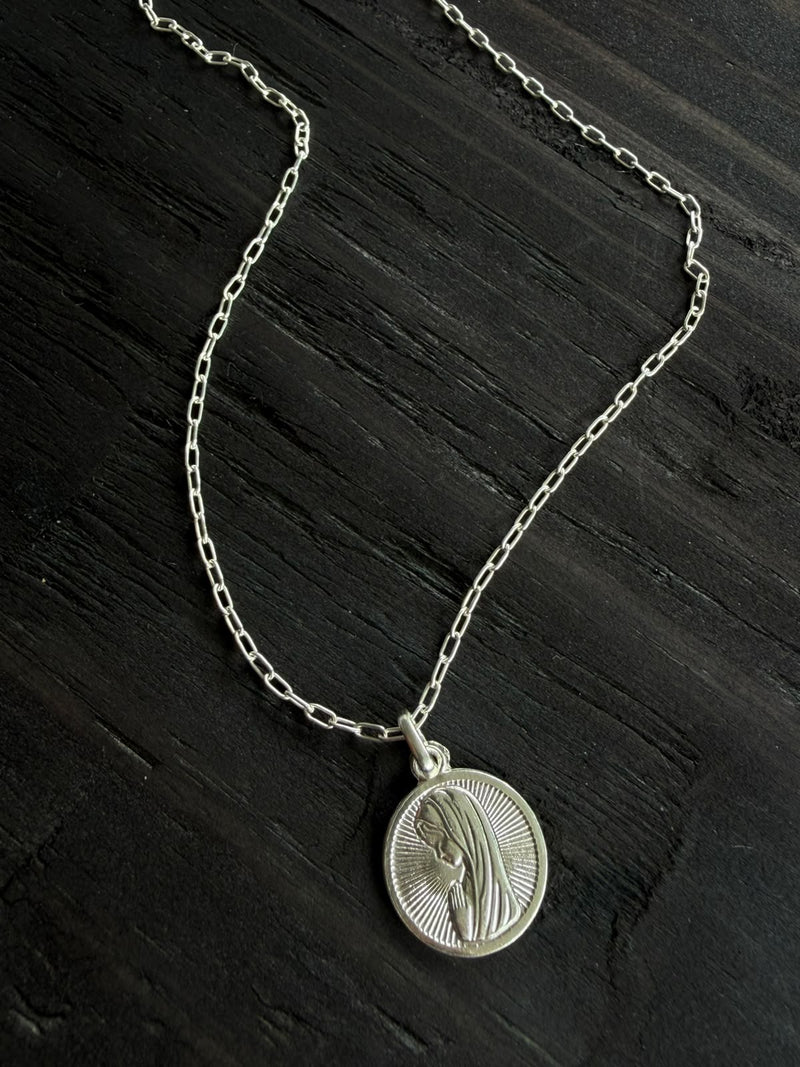 Collar eslabón con medalla Virgen Niña