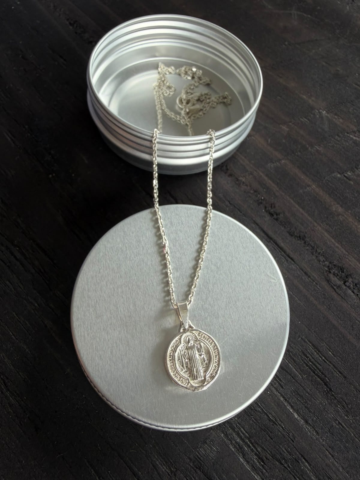 Collar completo San Benito: cadena y medalla (conjunto)