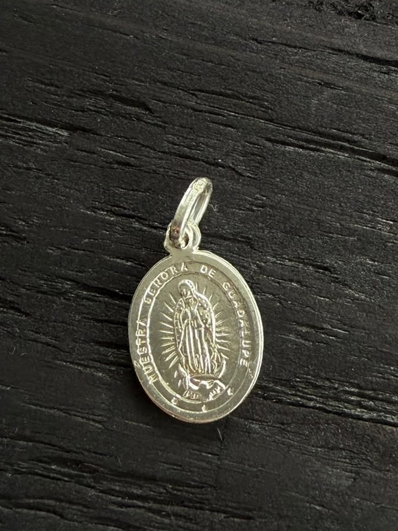 Medalla ovalada Nuestra Señora de Guadalupe