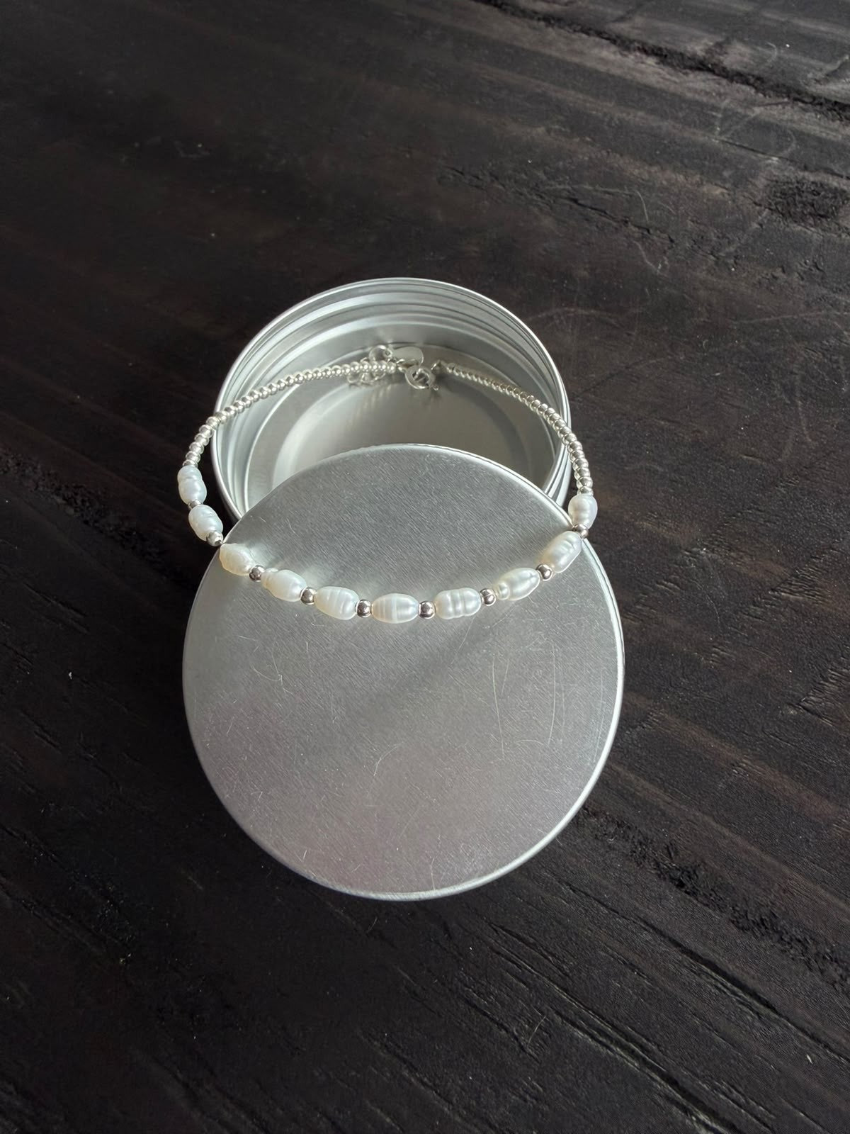 Pulsera perla de río